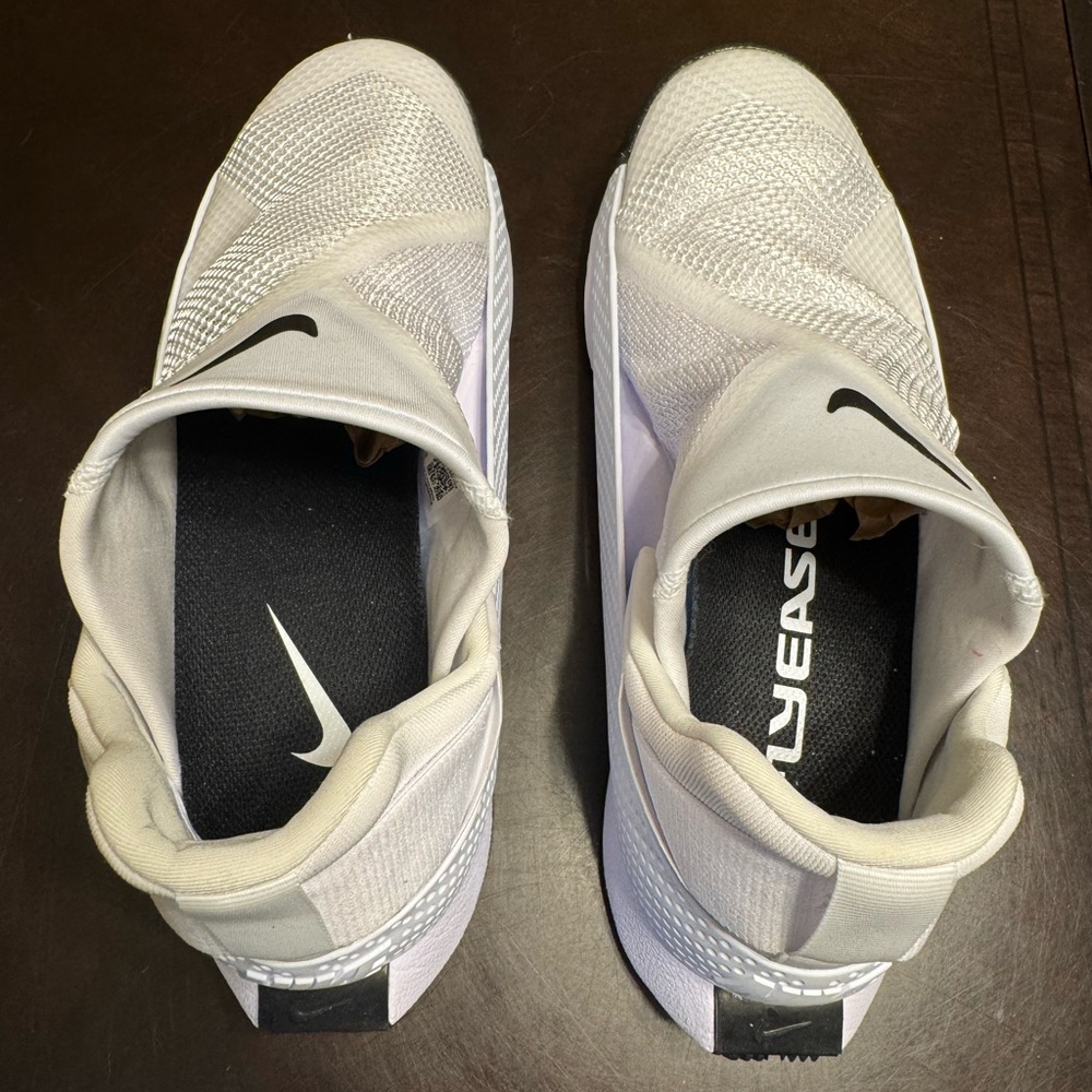 New Nike GO Flyease White Sneakers Shoes Size US 8.5 W / 7 M - Picture 10 of 13